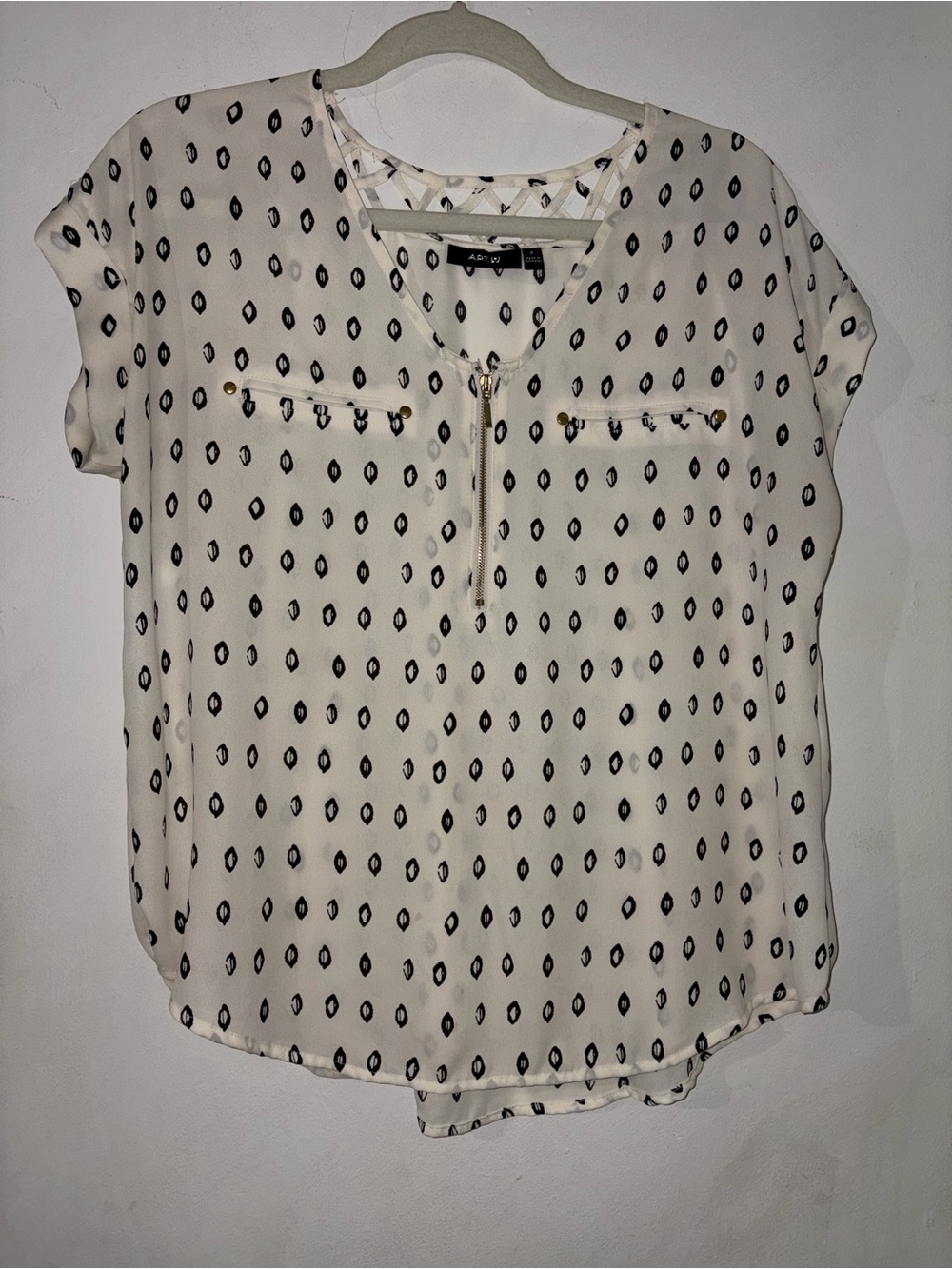 Apt. 9 Cream Blouse with Black Dot Print and Front Zip